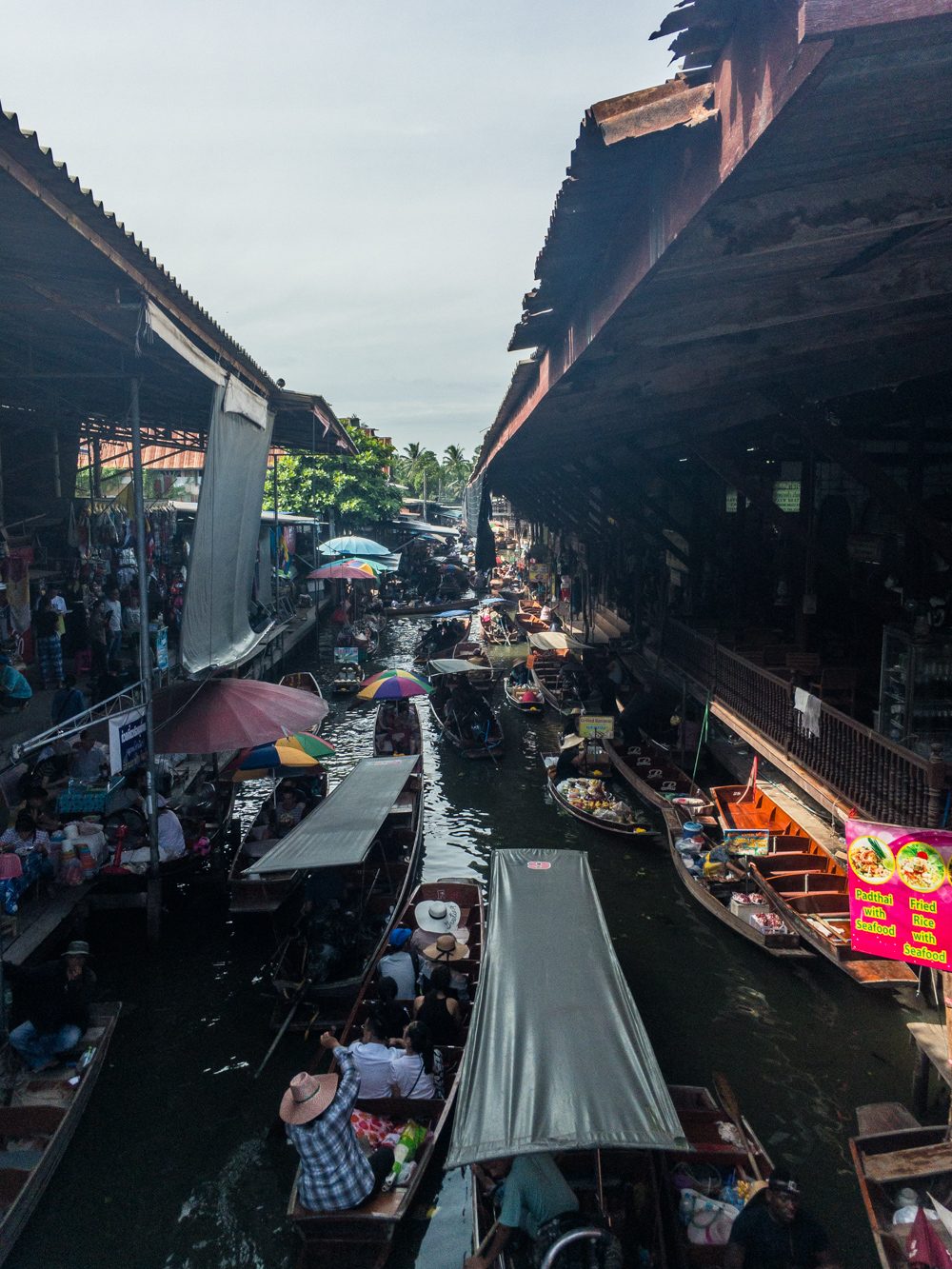 Damnoen Saduak Main Bridge