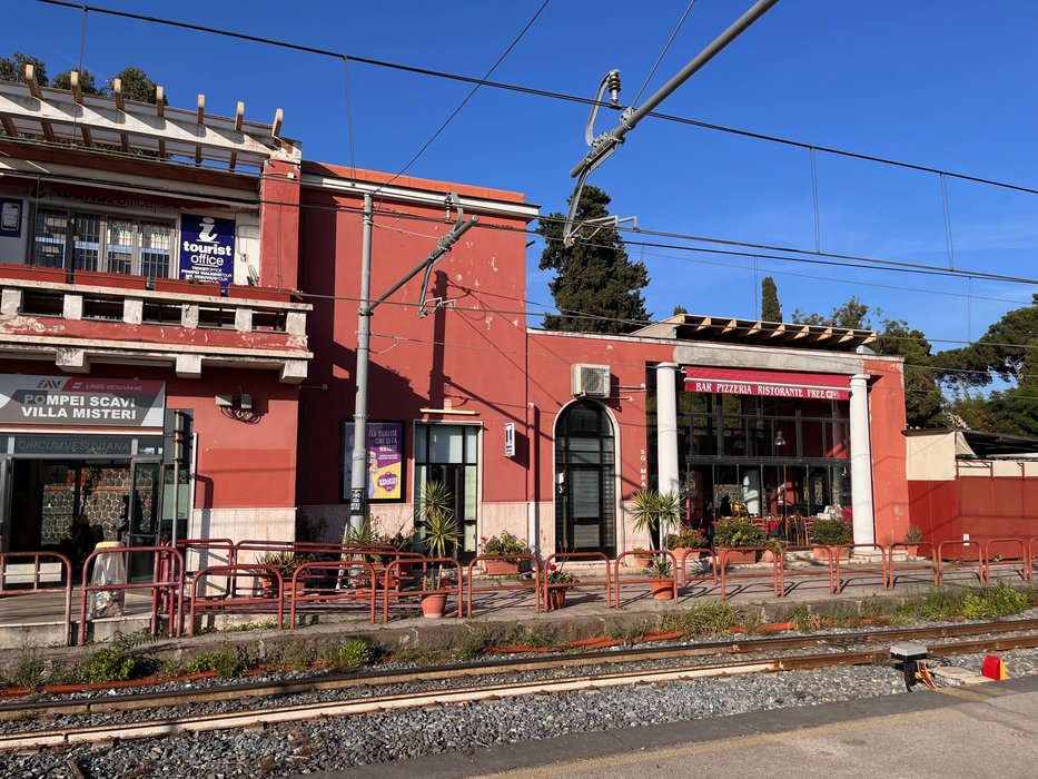 Pompei Scavi train station area