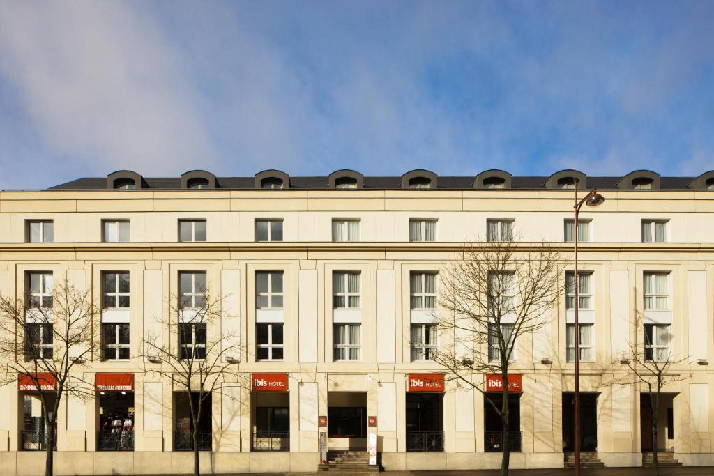 Ibis Versailles