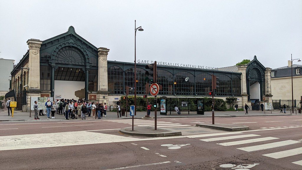 Versailles Chateau Rive Gauche station