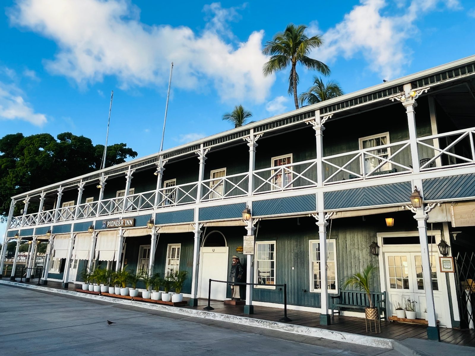 Lahaina town lodging