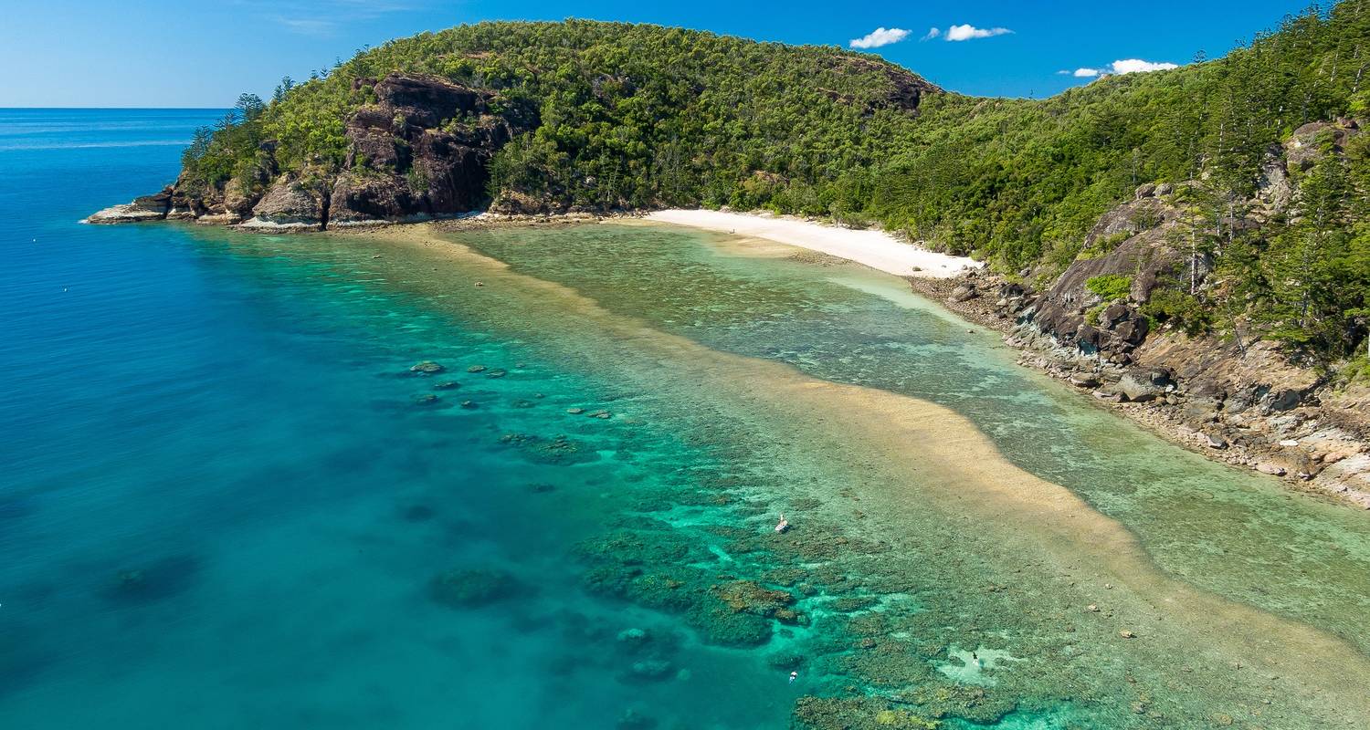 Hook Island cliff landscape