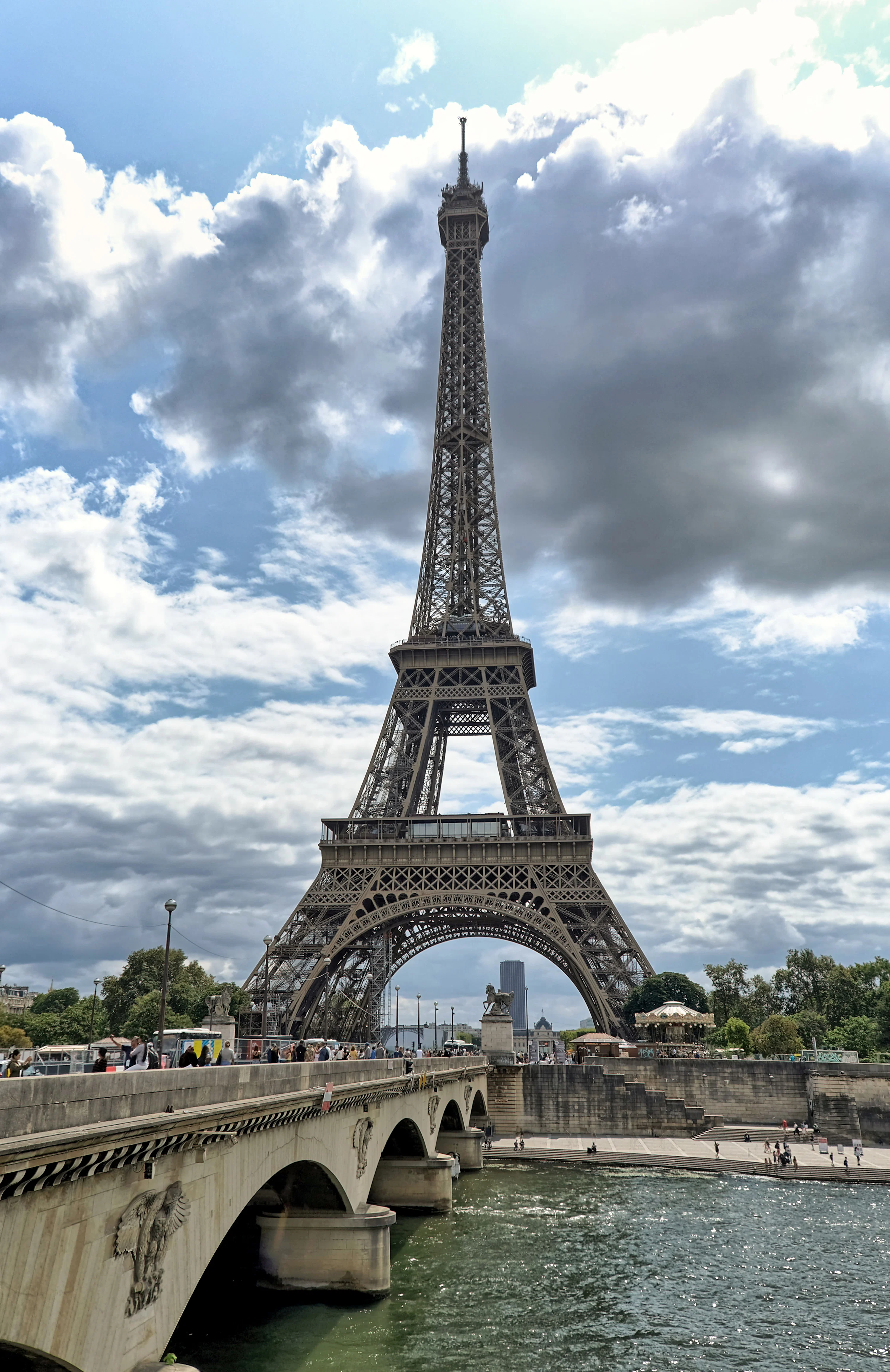 Eiffel Tower from Pont de Bir-Hakeim