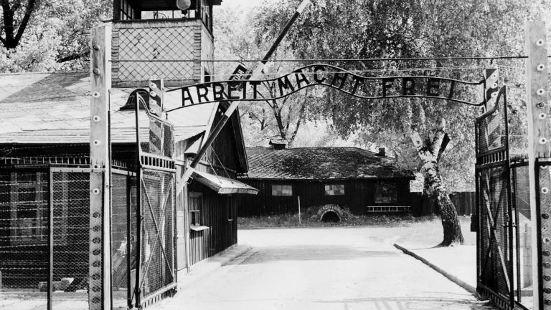 Entrance Gate (Arbeit macht frei)