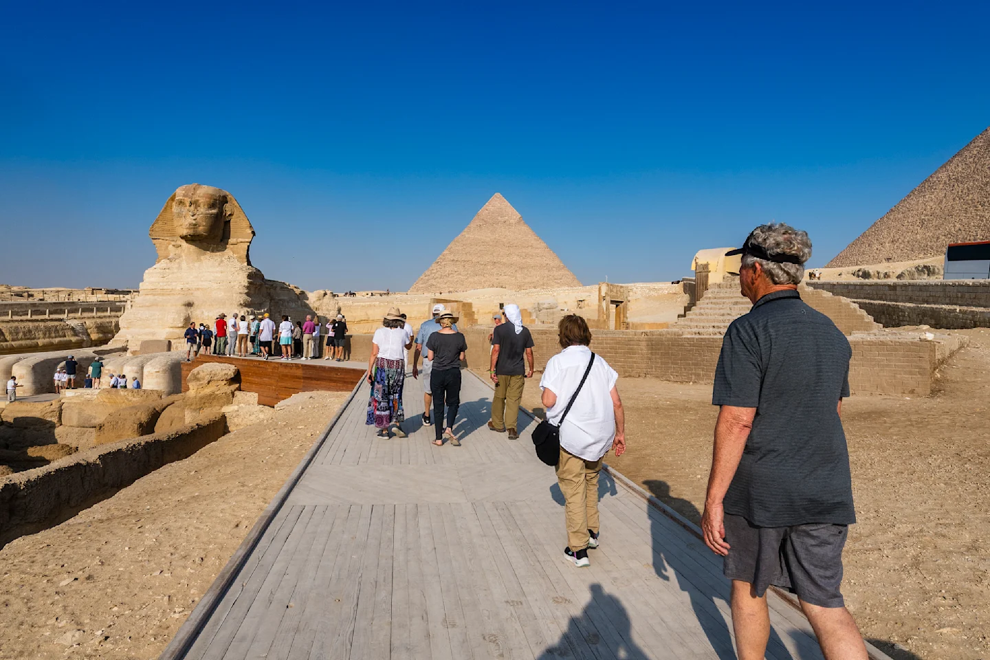 Hurghada to Cairo Day Trip by Bus