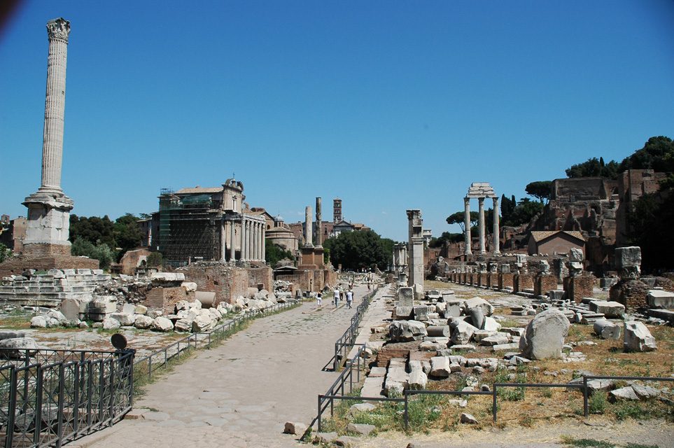 Walking the Via Sacra to the Roman Forum