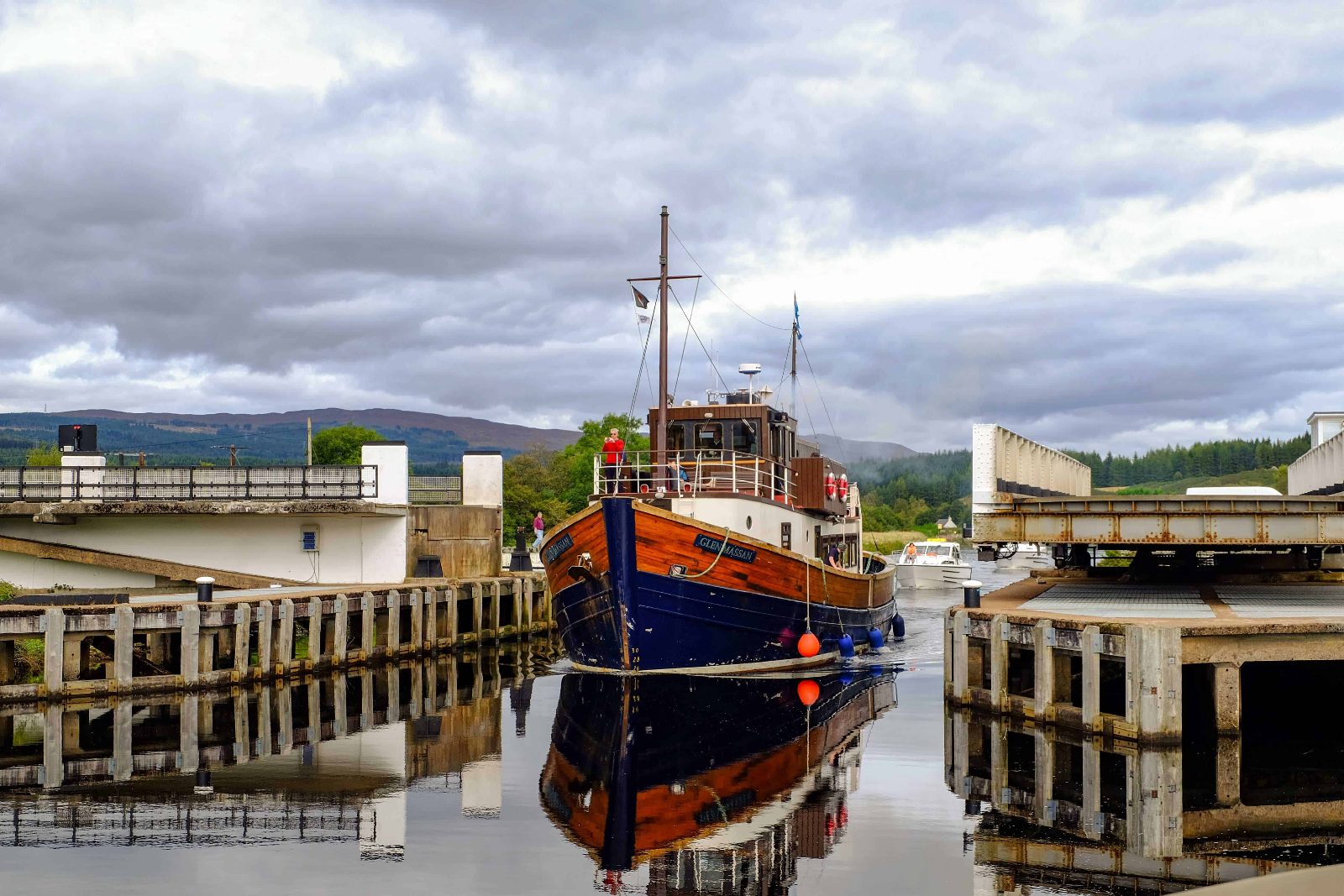 Loch Ness Cruise From Inverness