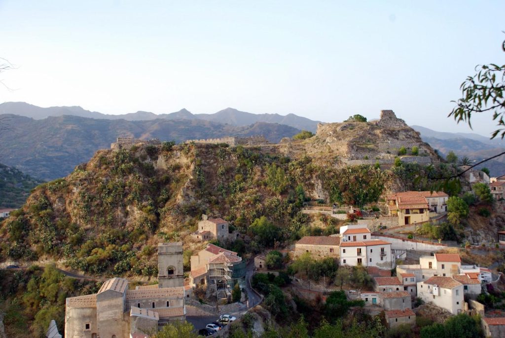 Pentefur Castle Ruins