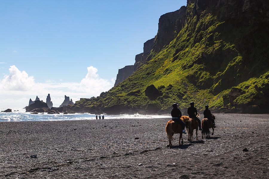 Black Sand Beach Trailhead
