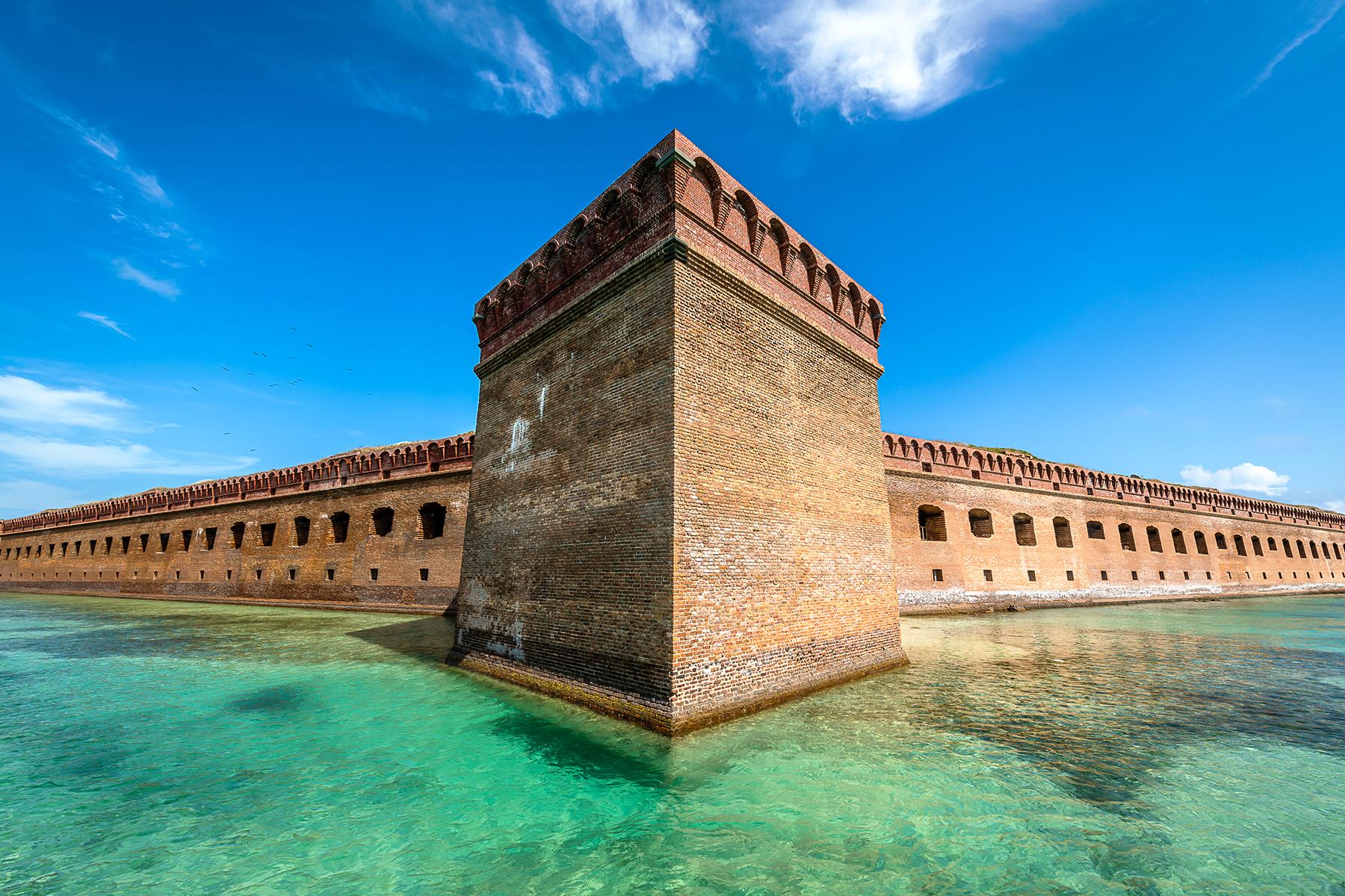 https://barbados.org/landscap/carlisle-bay-offshore.jpg