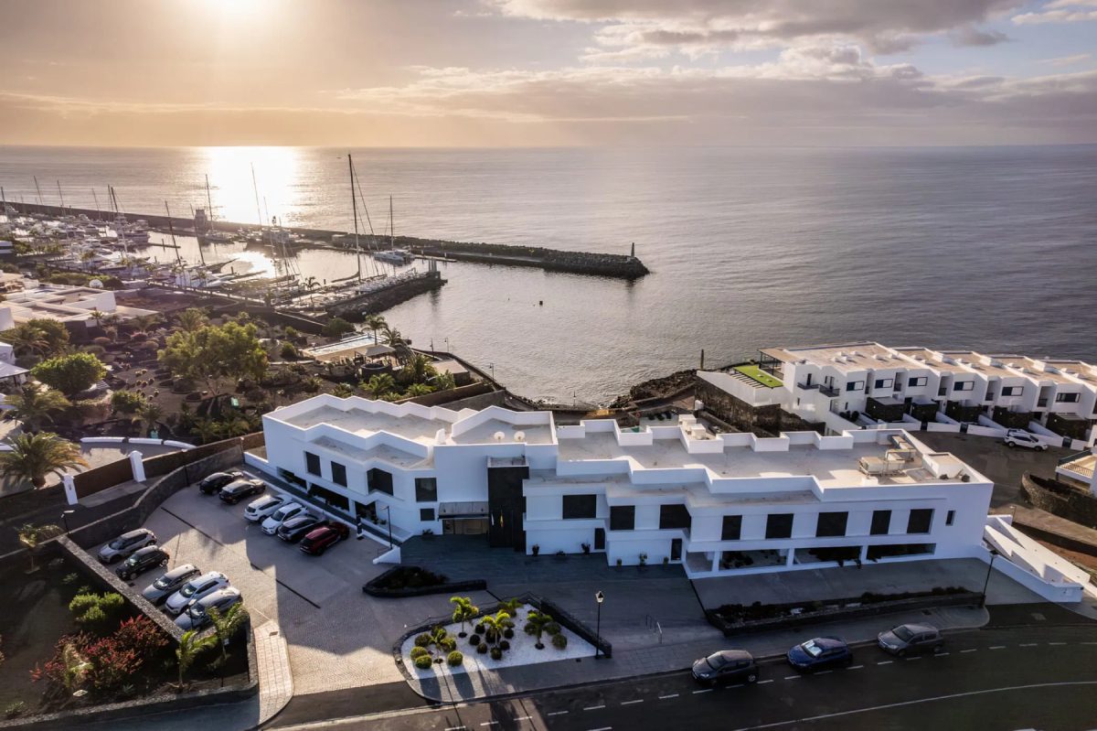 Royal Marina Suites Boutique Hotel