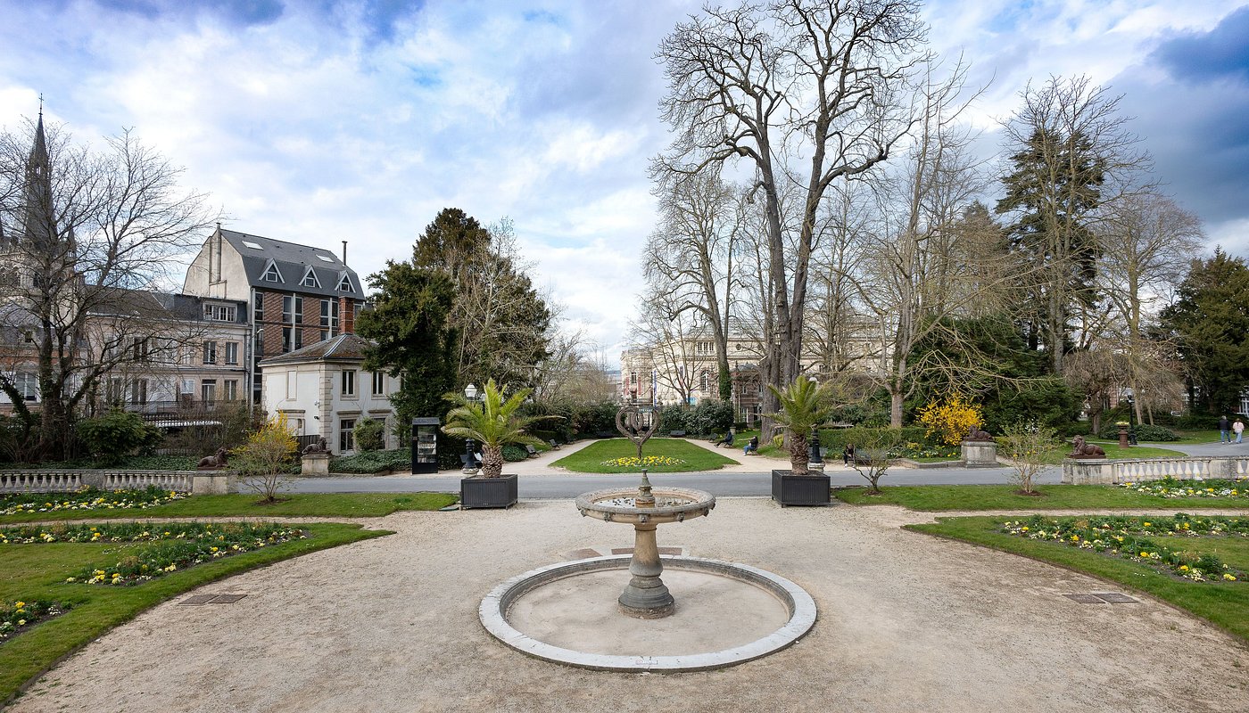 Town Hall Garden