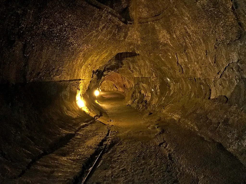 Thurston Lava Tube (Nāhuku)