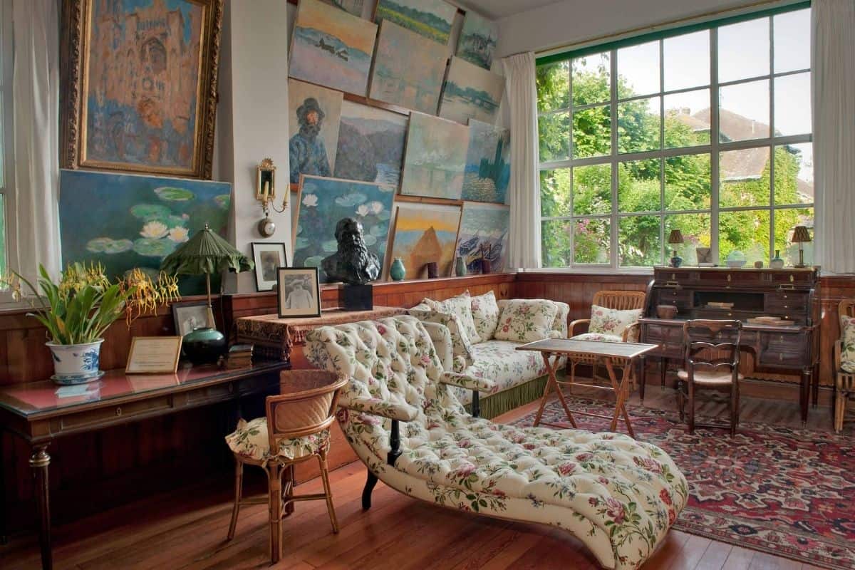 The Studio-Salon