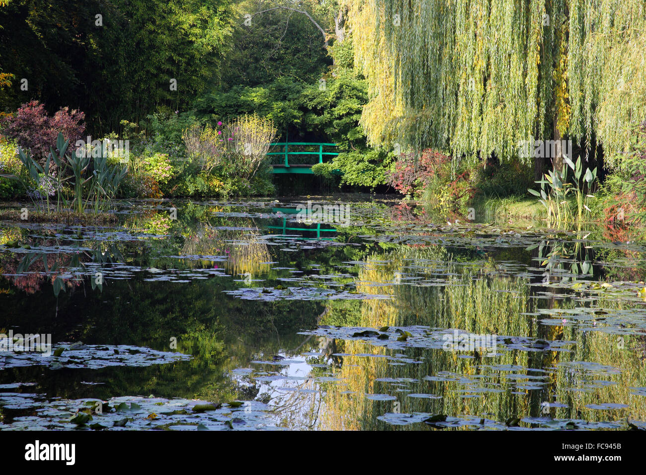 Best Versailles and Giverny Tour