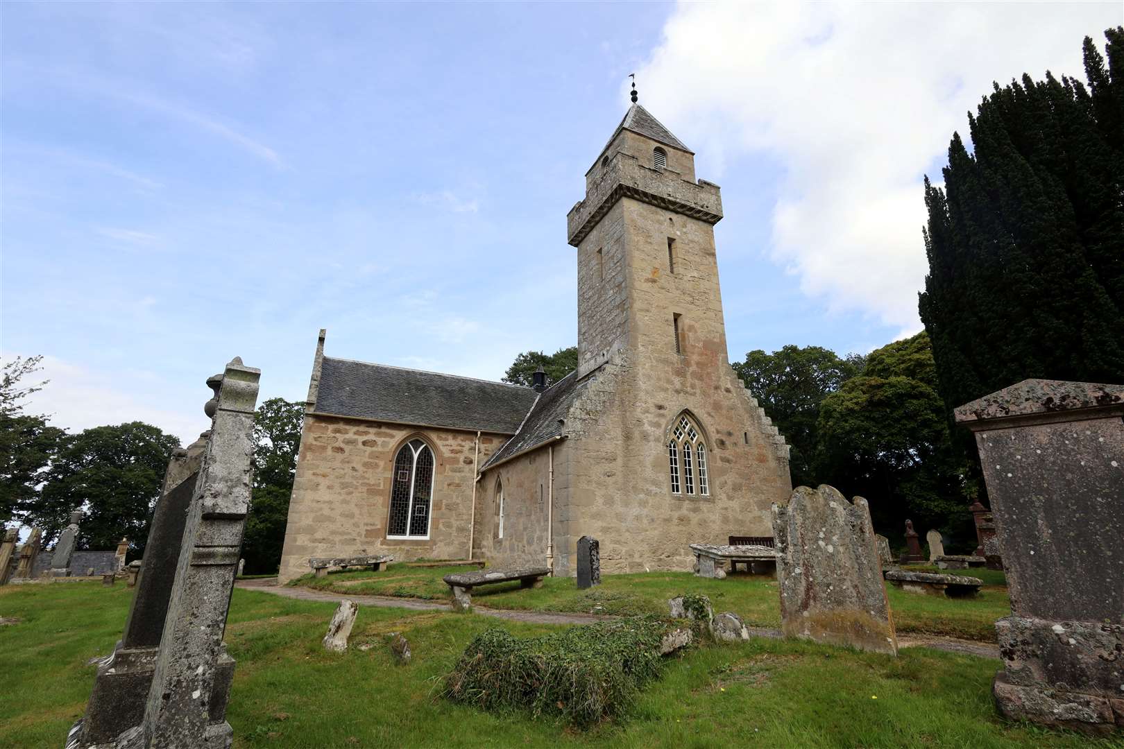 St Ninian's Church