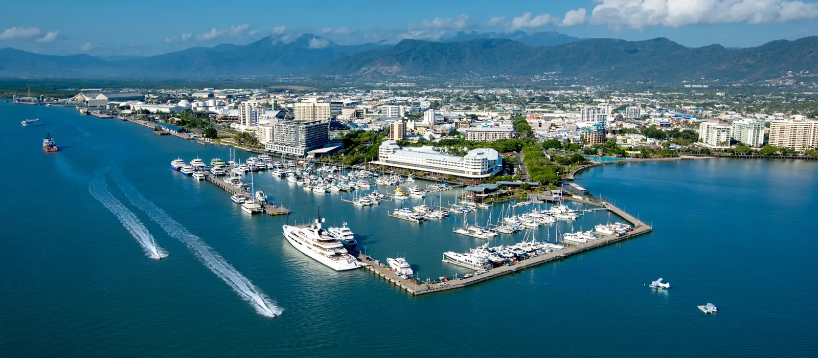 Shangri-La The Marina Cairns