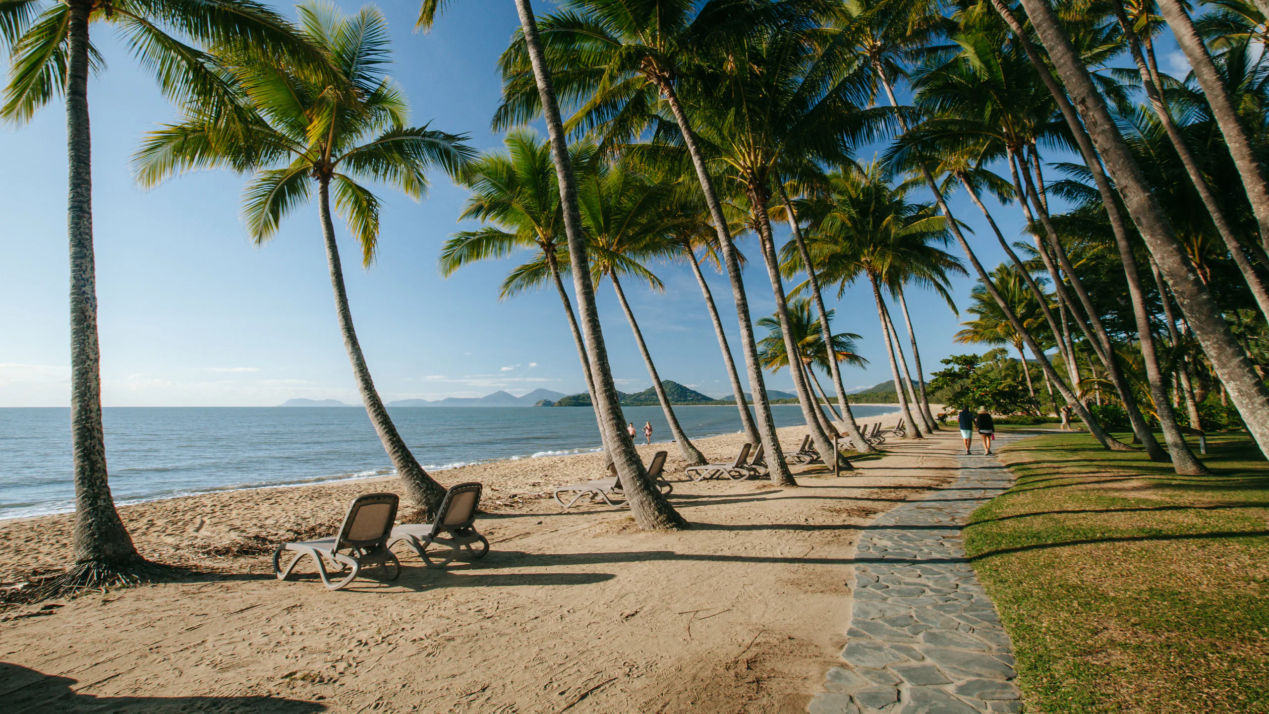 Palm Cove beachfront resorts