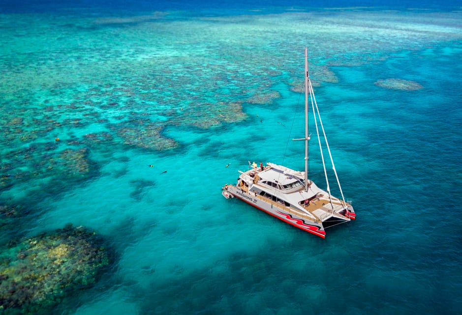 Boat transfer to outer reef
