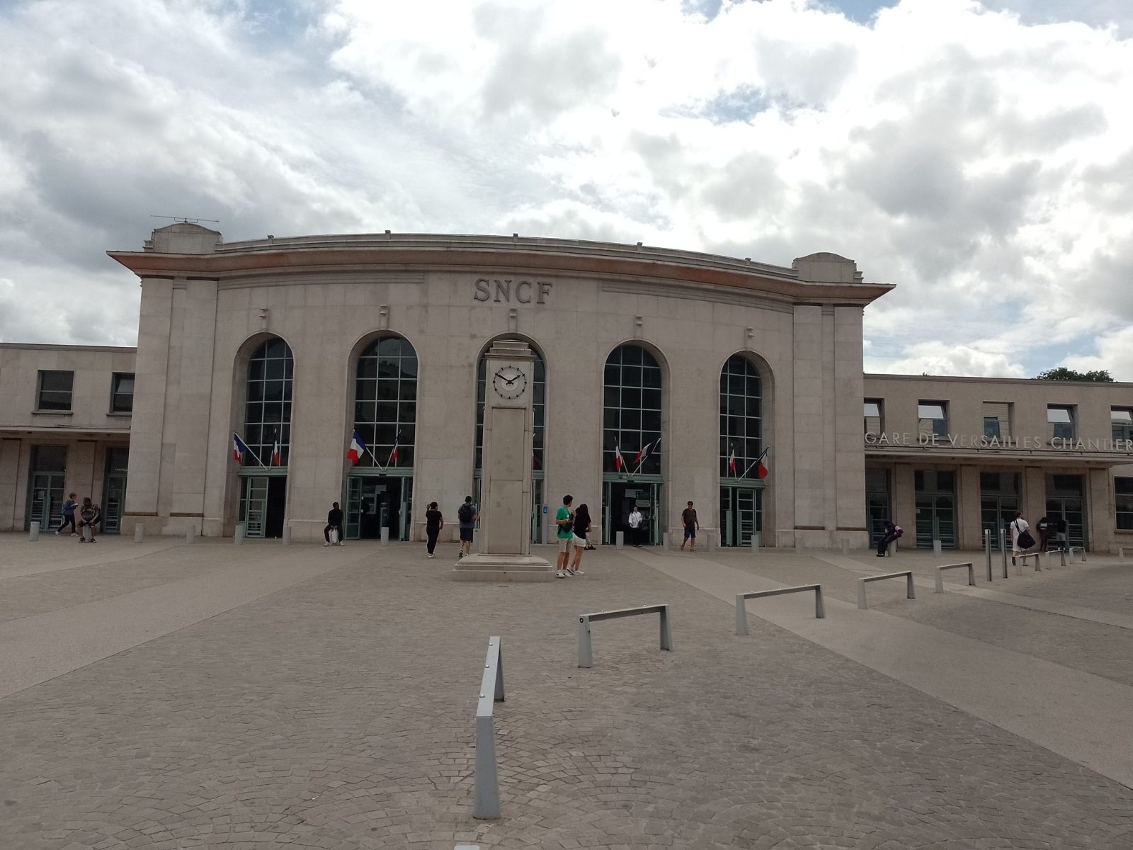 Versailles Chantiers station