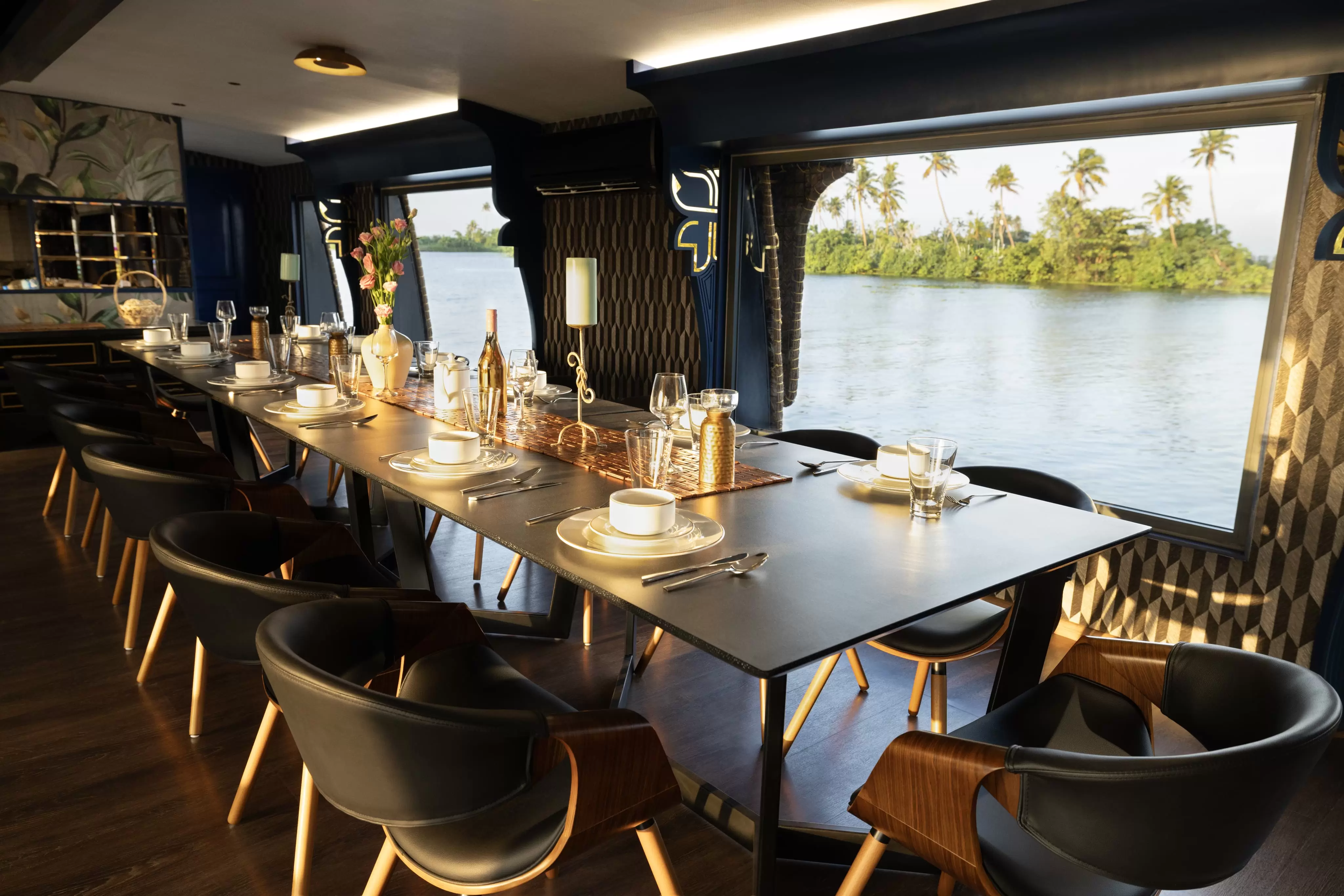 Houseboat Glass Deck