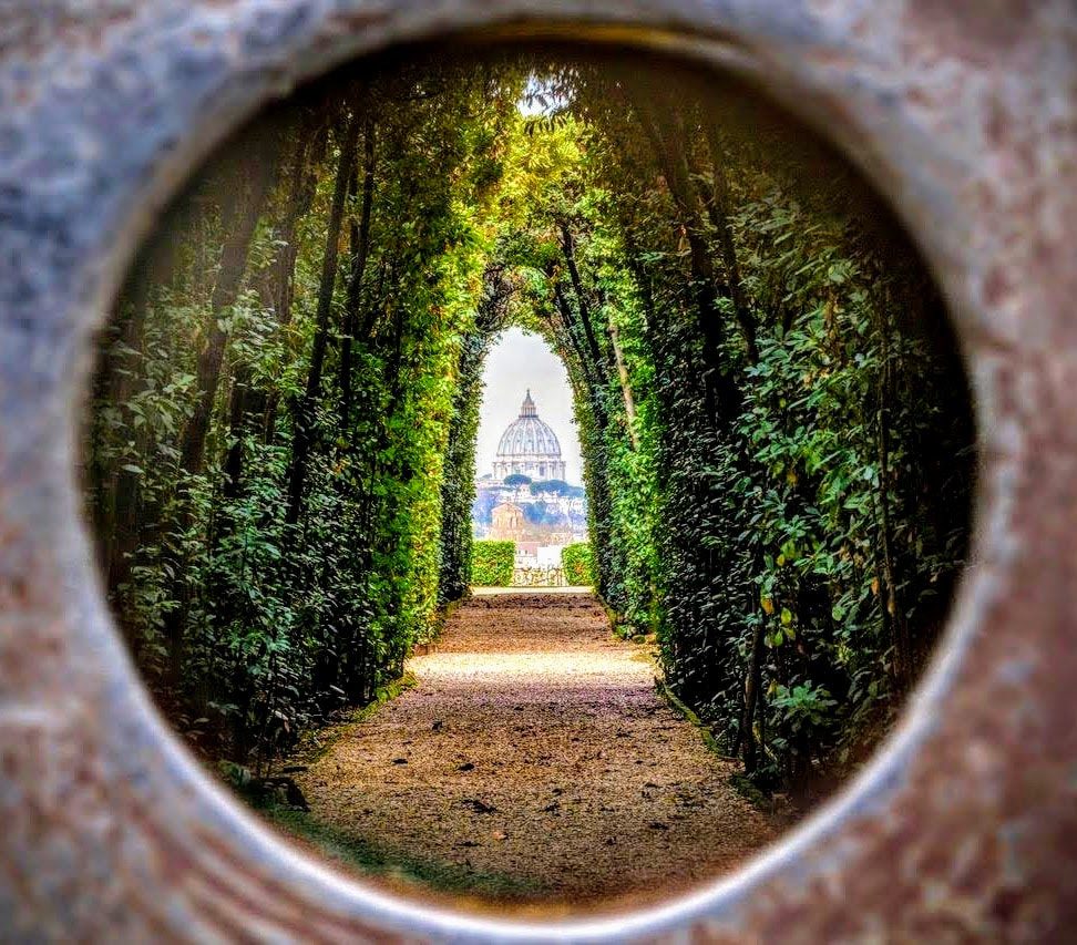 Aventine Keyhole