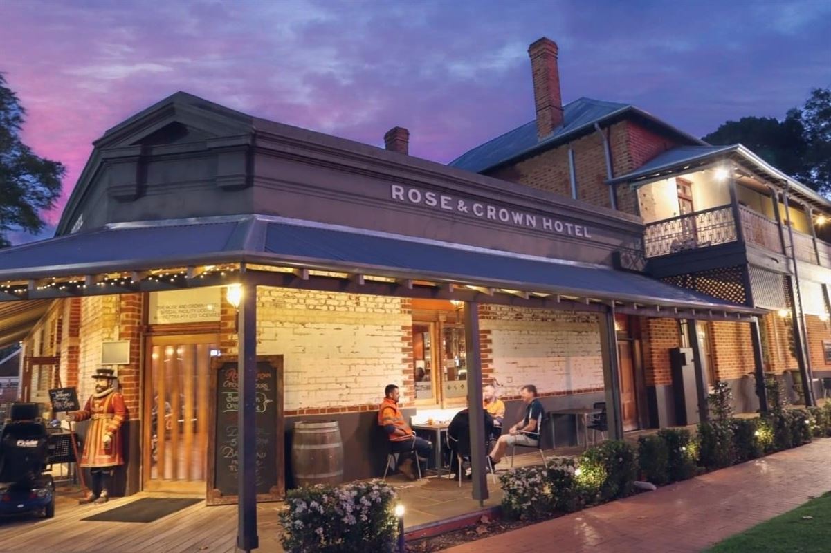 Rose & Crown Hotel Guildford