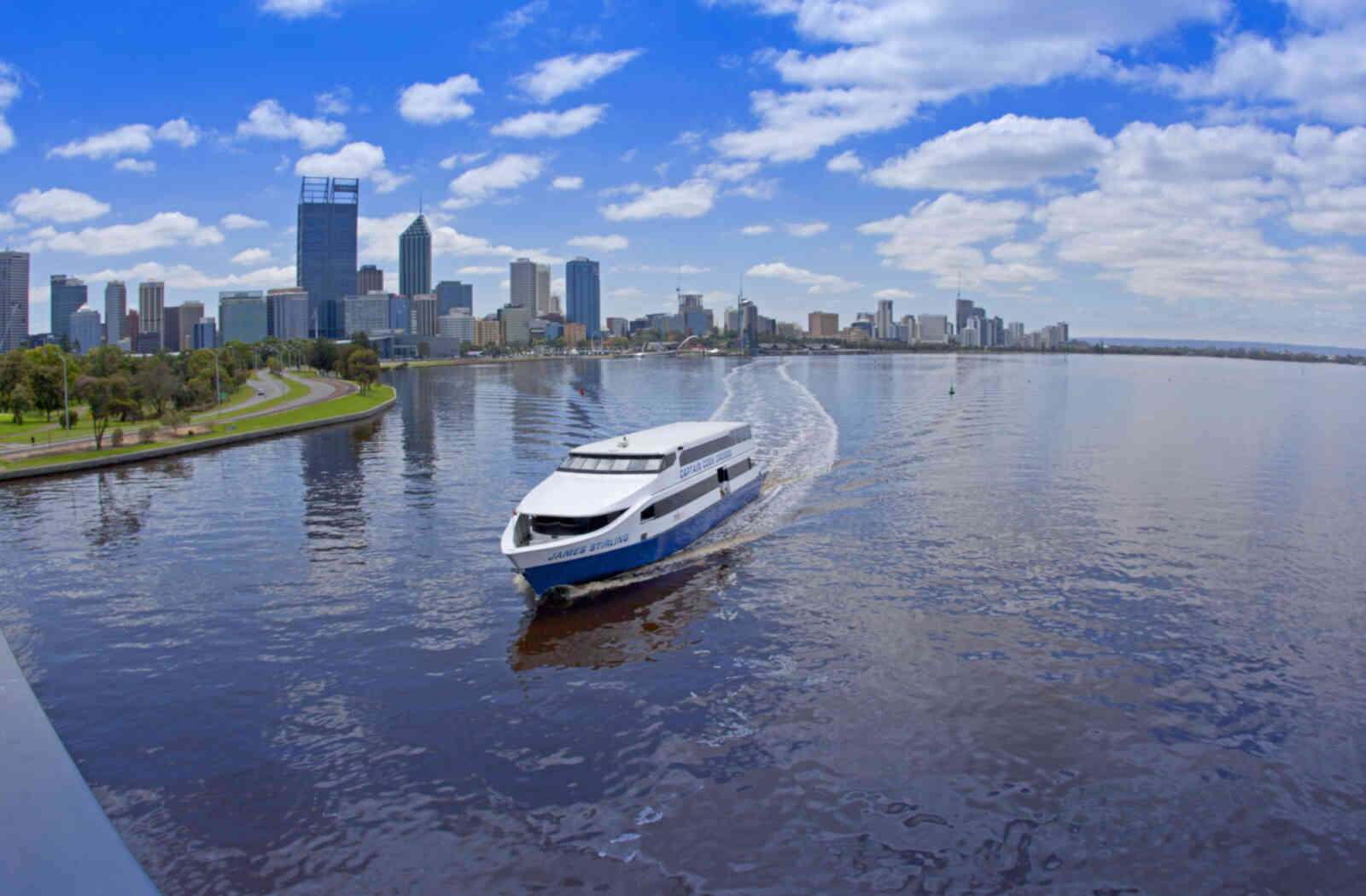 River cruise to Swan Valley