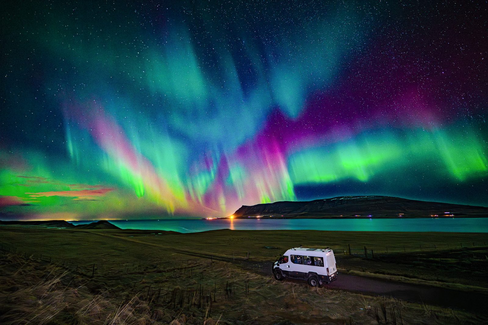 Reykjavik Northern Lights Tour With Pro Aurora Photos Small Group
