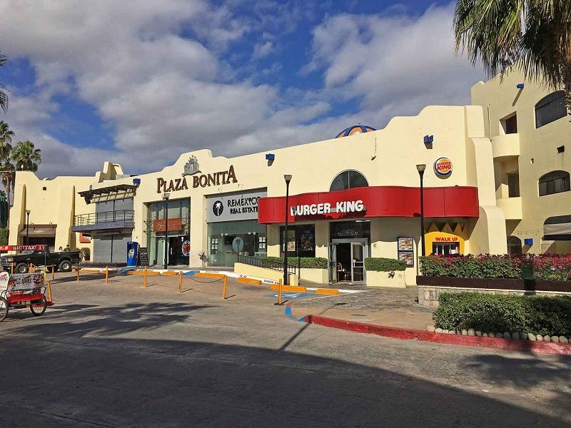 Plaza Bonita