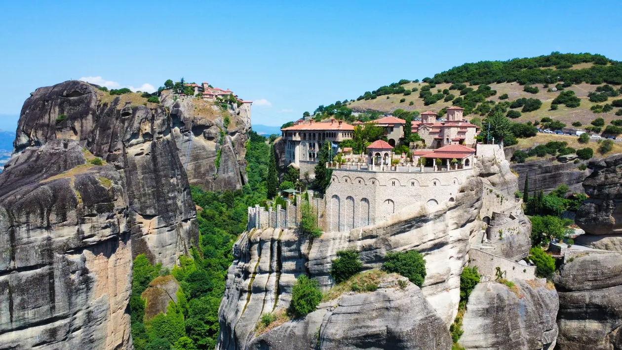Day Trip to Delphi and Meteora From Athens