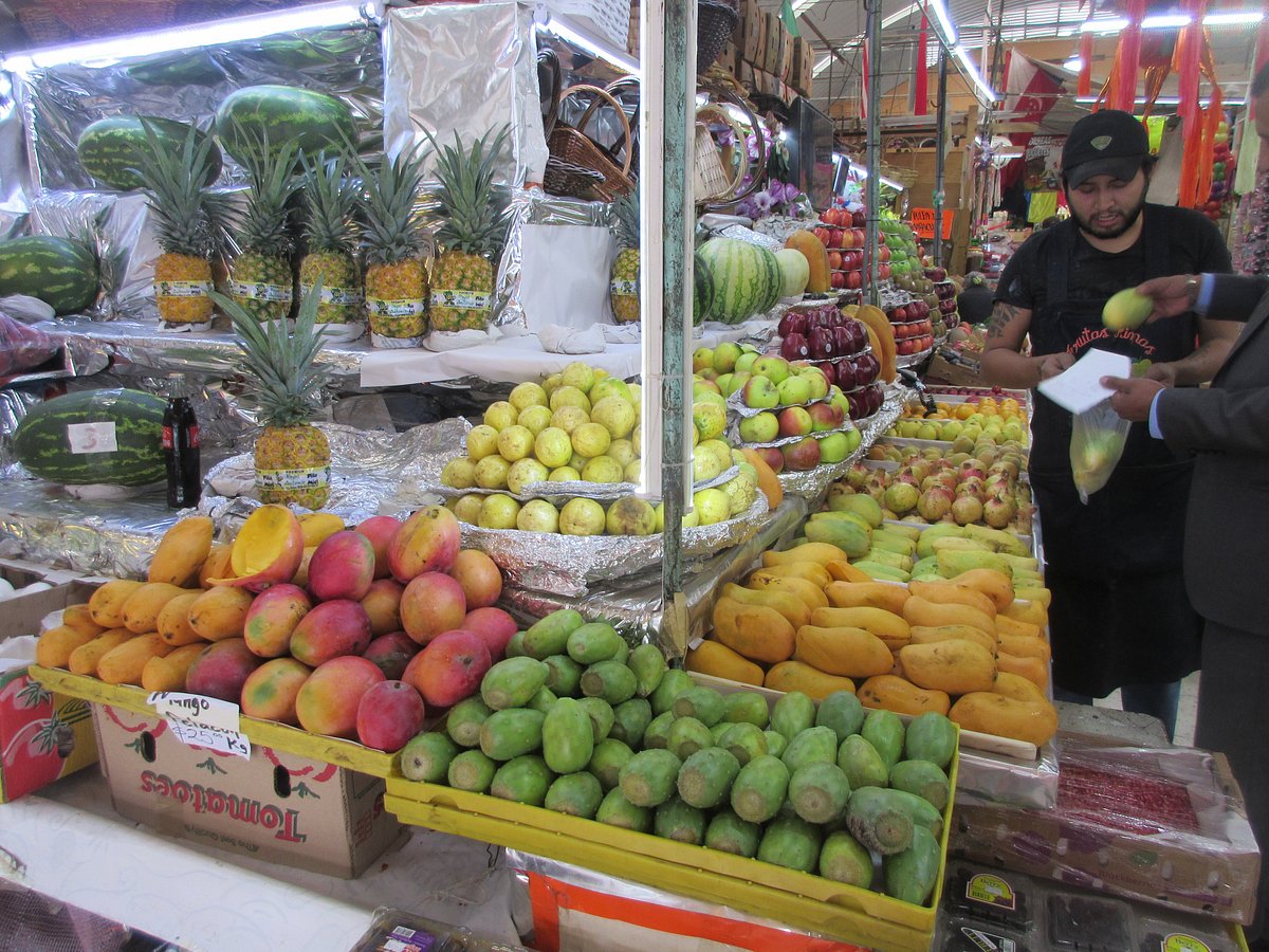 Mercado de Medellín Produce Stall