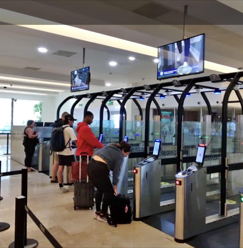 Private Transfer From Tulum to Cancun Airport