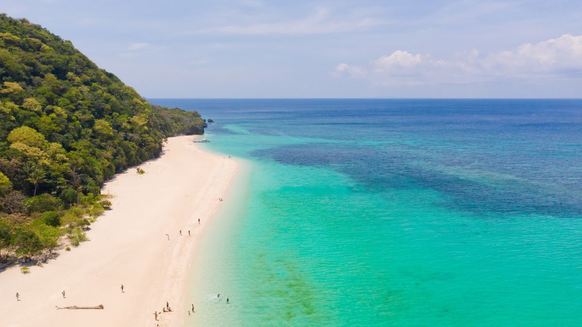 Puka Shell Beach Shoreline