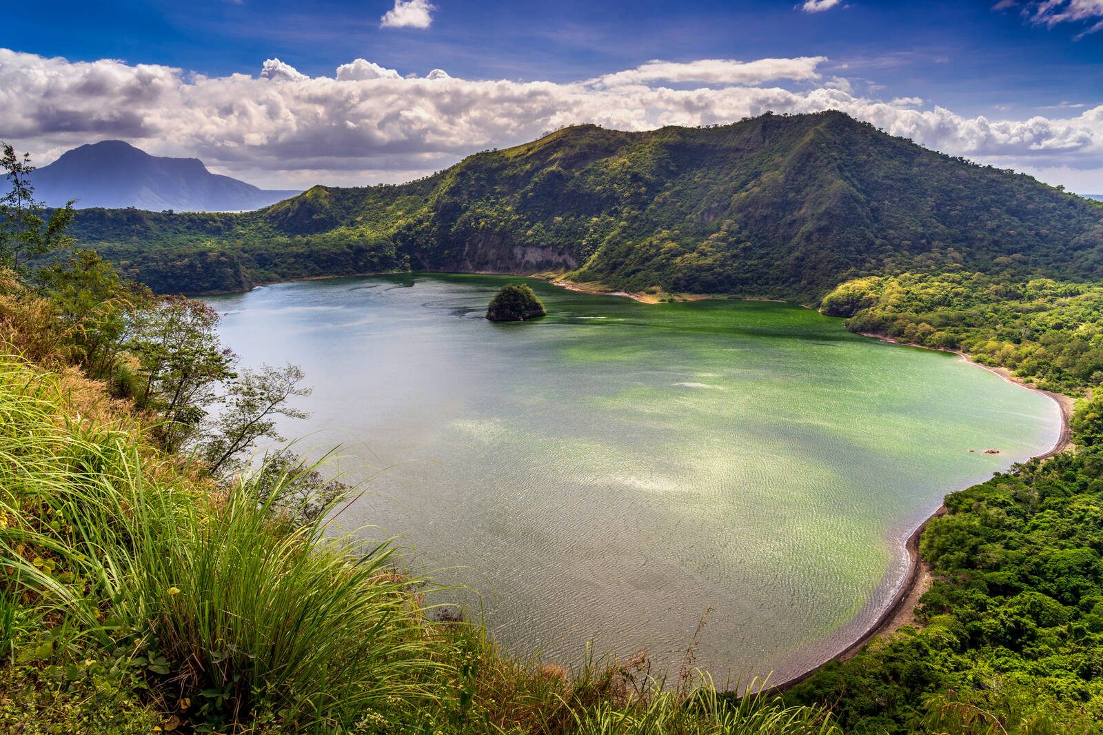 Talisay Lake Shore