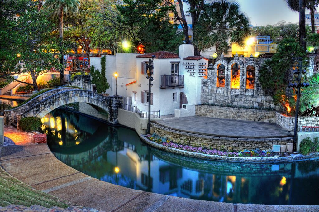 Arneson River Theatre