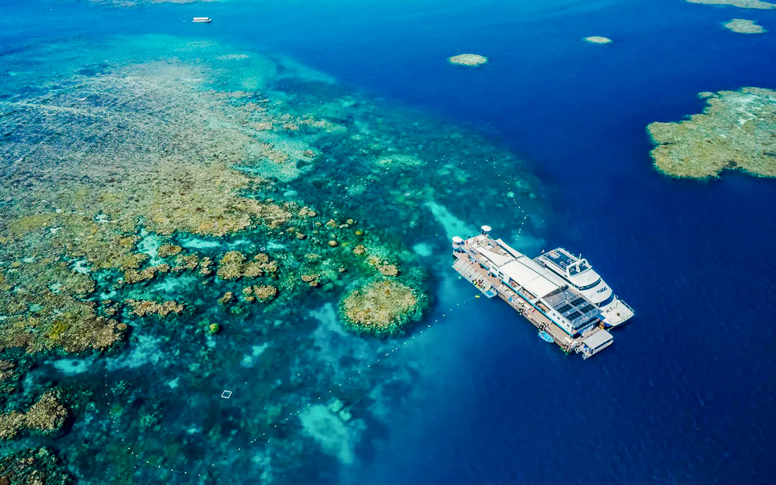 Reef Pontoon Observation Deck