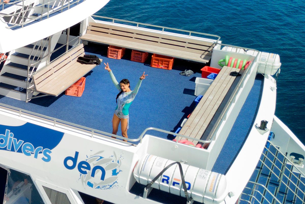 Cairns Dive Boat Upper Deck