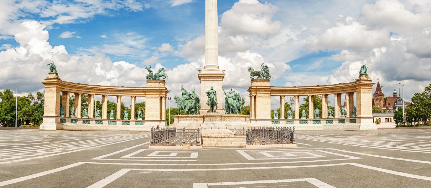 Heroes' Square Monument