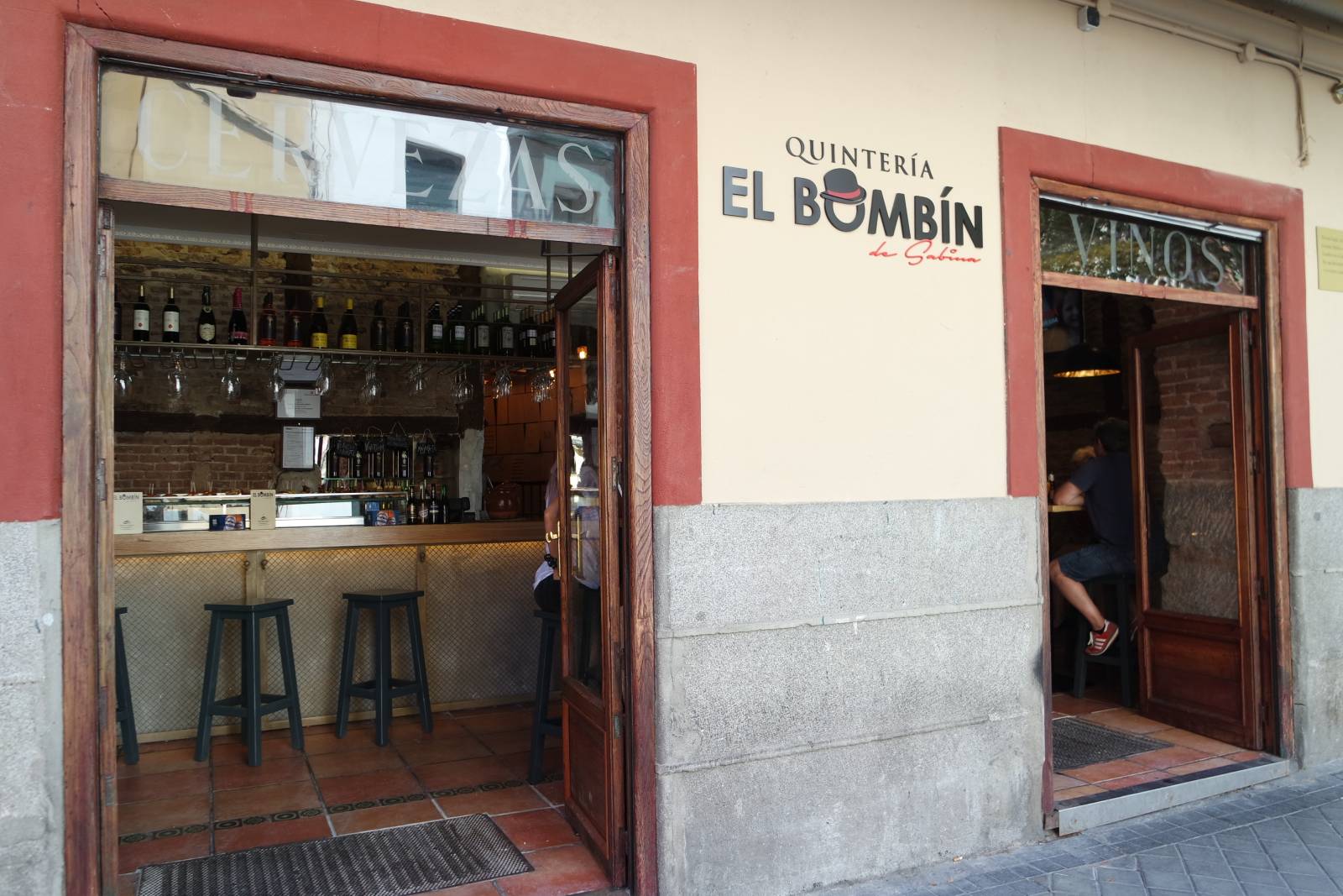 Historic Taverns of La Latina