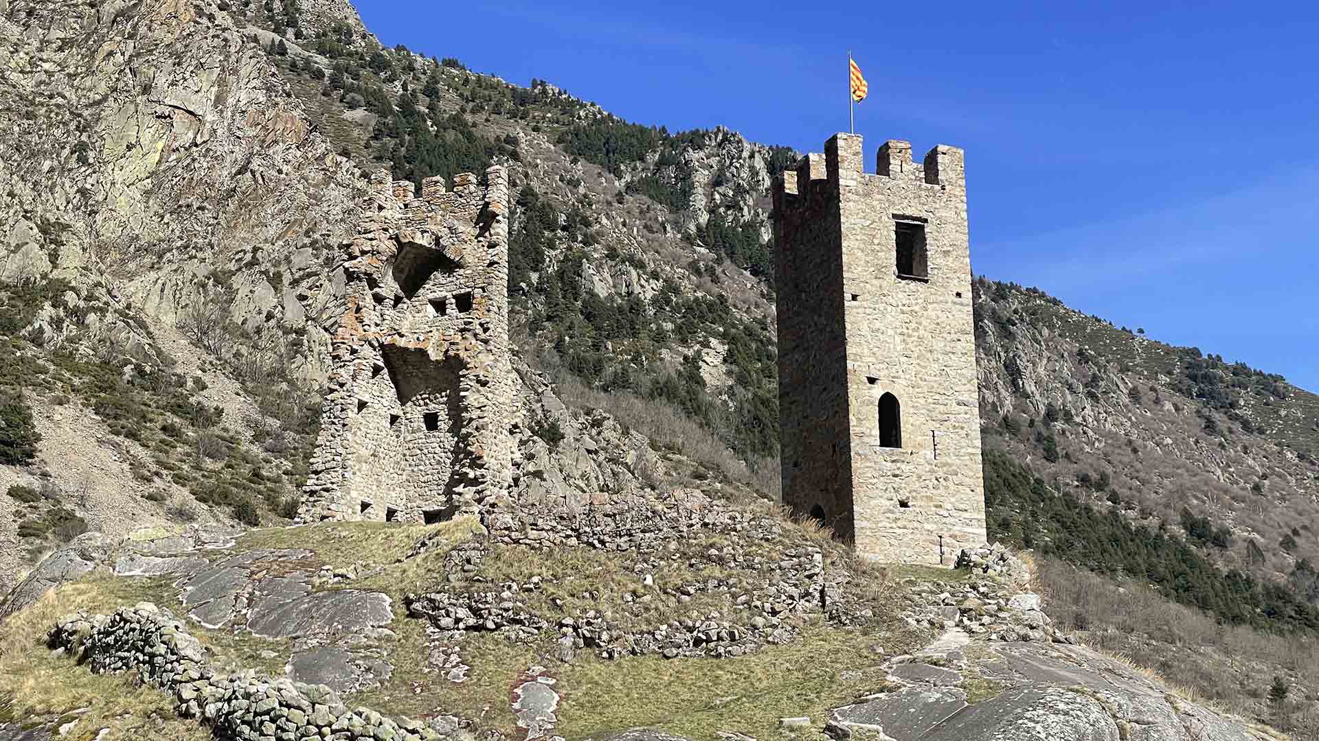 La Tour de Querol and Ur