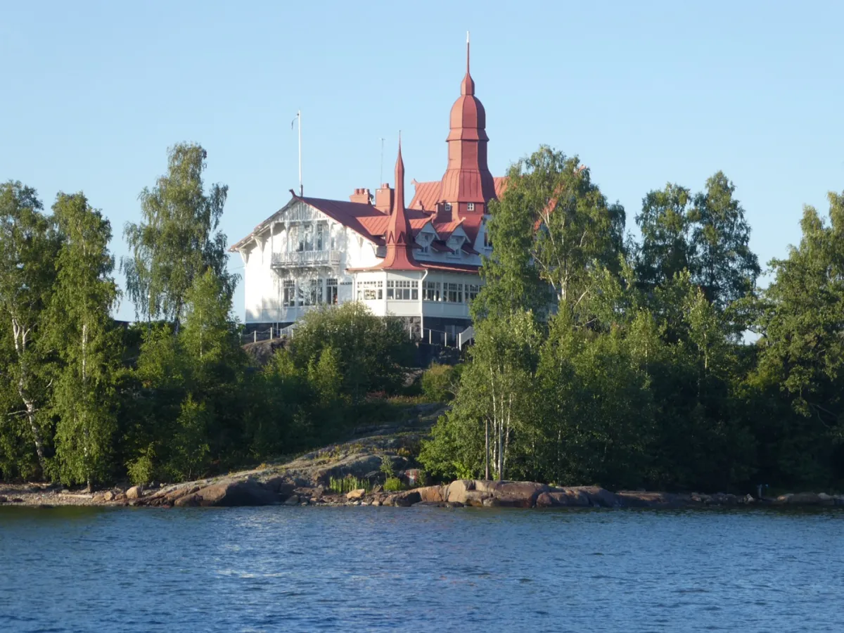 Eira Waterfront