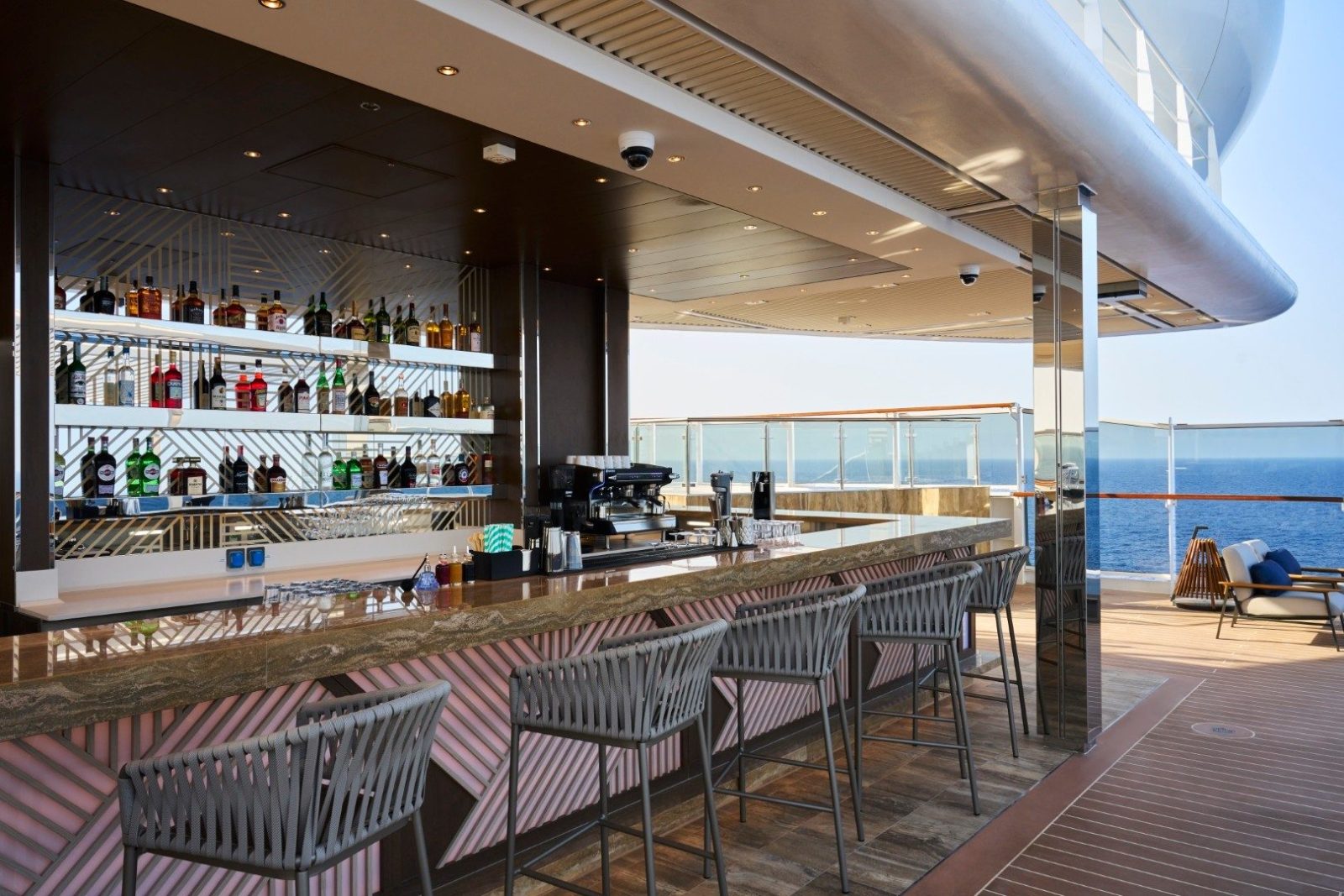 Onboard Bar