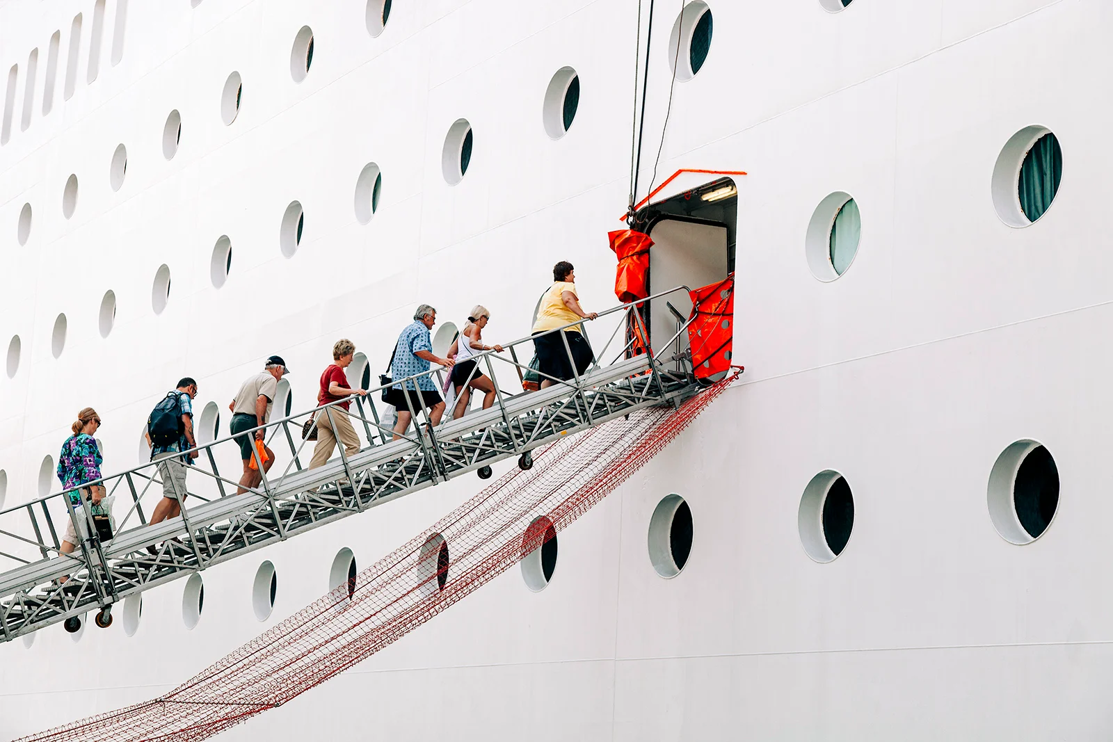 Boarding & Welcome