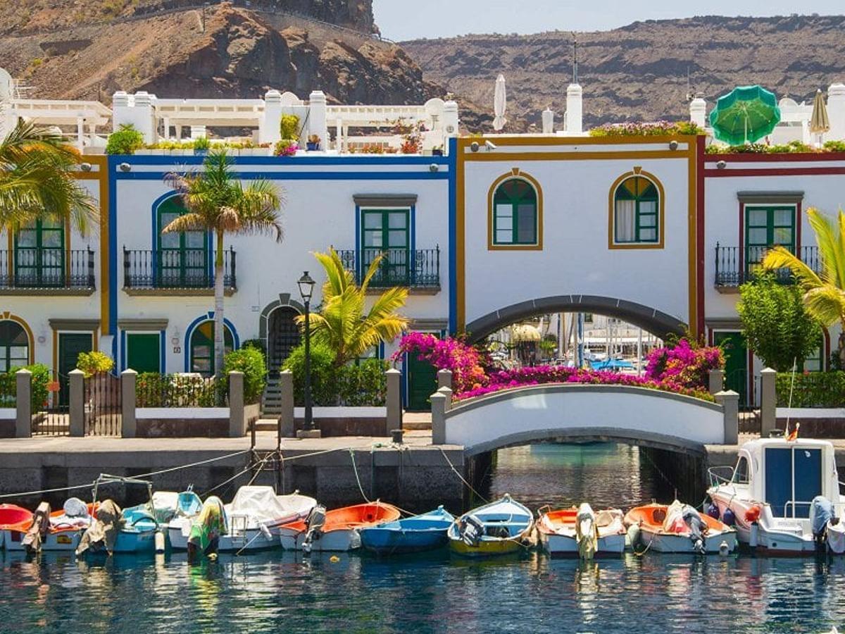 Puerto de Mogán Harbor Bridge