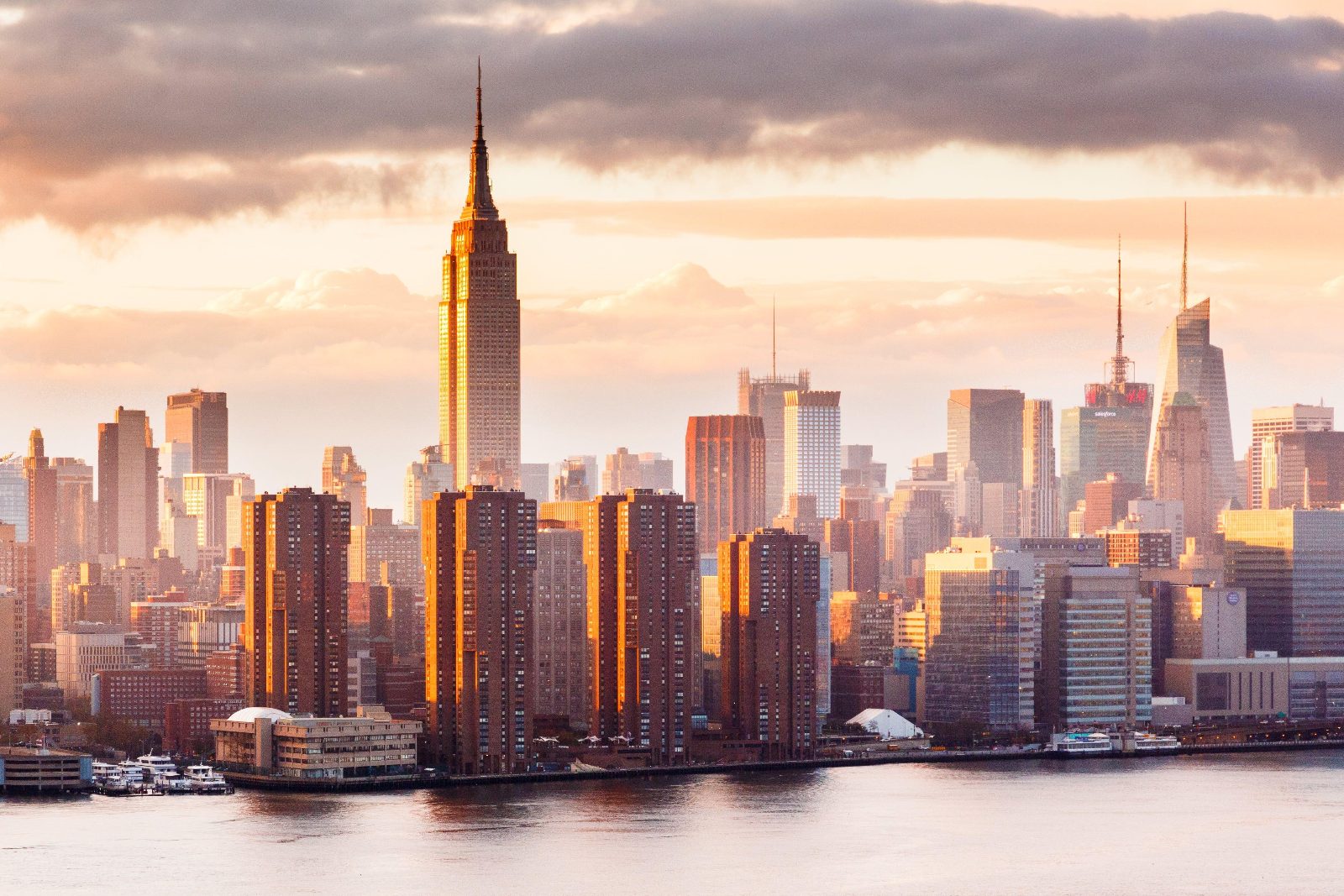 Manhattan Skyline Passage