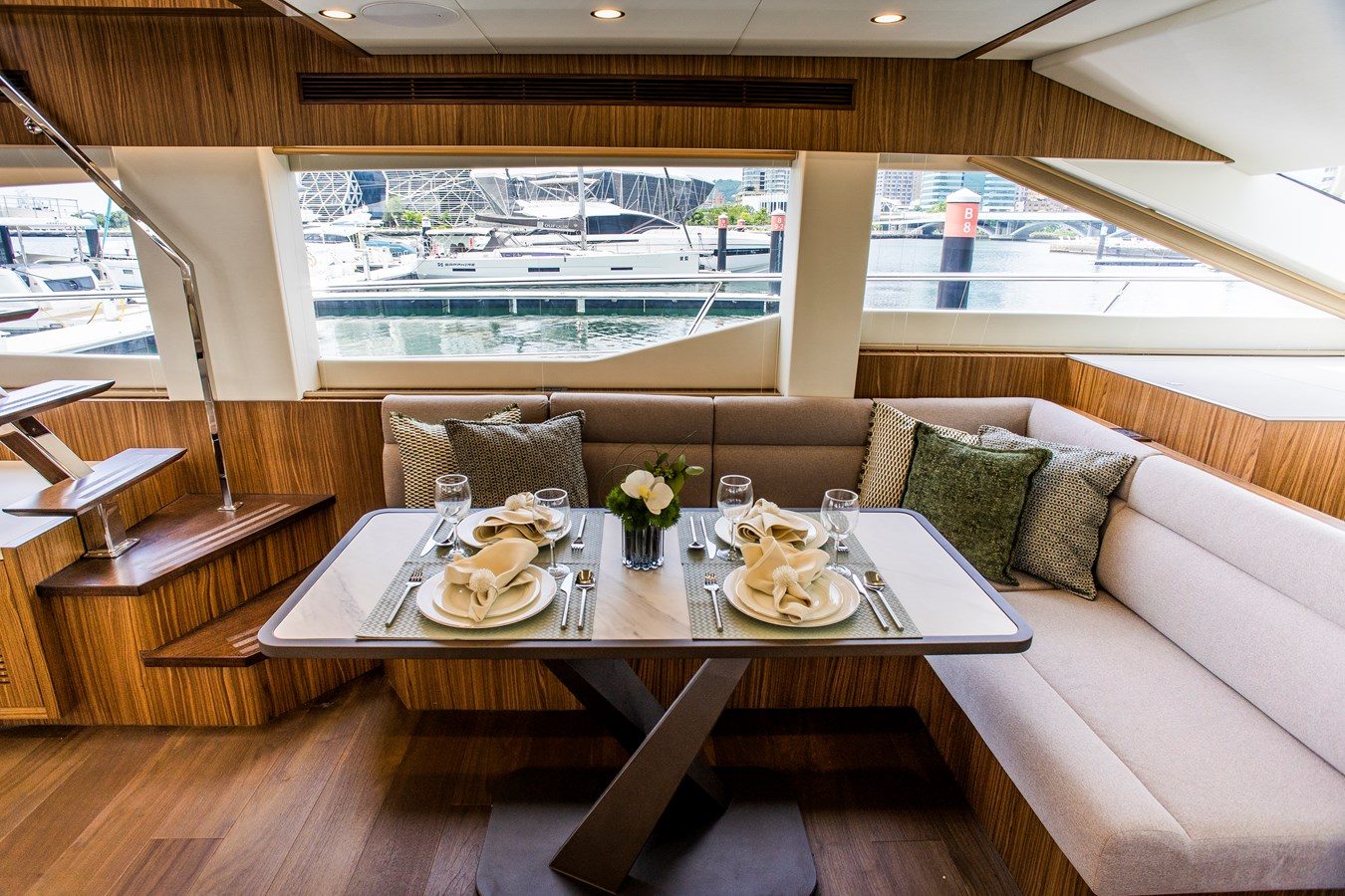 Yacht Cruise Dubai With Dinner