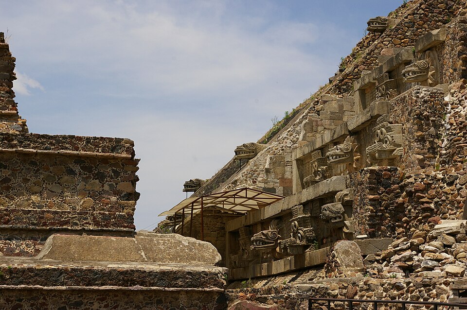 Adosada Platform Steps Angle