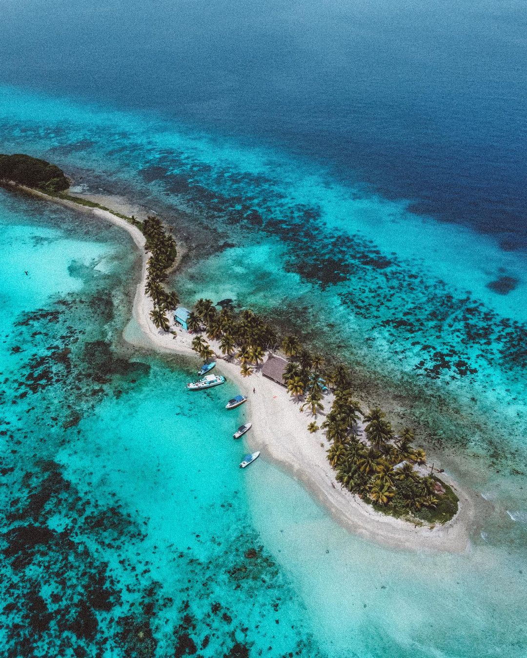Laughing Bird Caye Sandy Spit