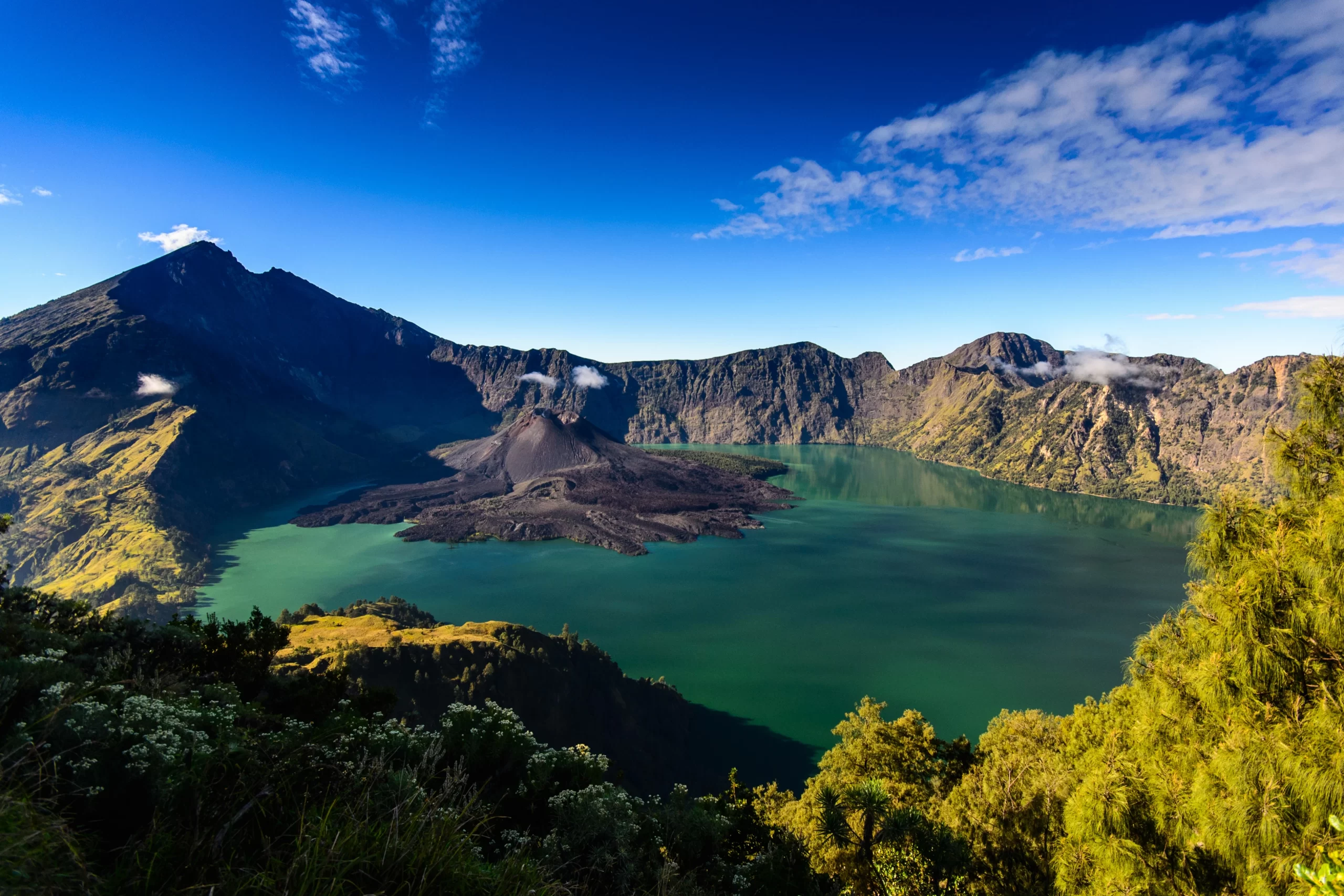 Plawangan Sembalun Viewpoint